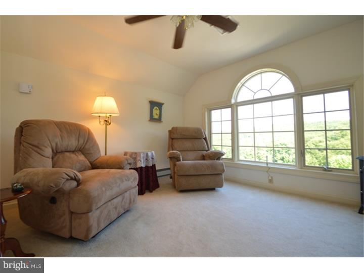 575 Texas Road Easton, PA 18042 - Photo 17 of 25 Gallery Image 17