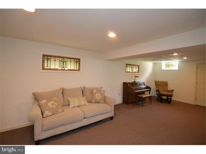 575 Texas Road Easton, PA 18042 - Photo 21 of 25 Gallery Image 21