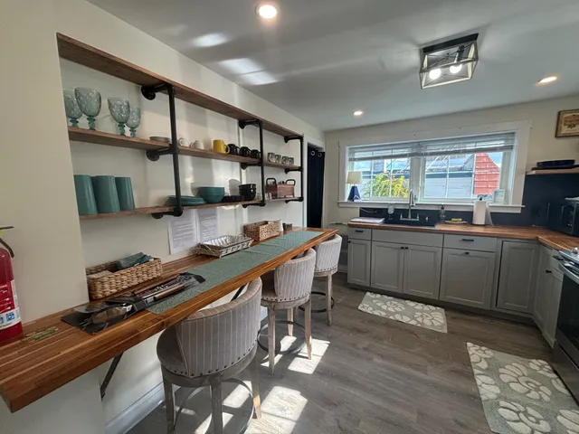 $2,200 | 1 Simpson Avenue, Laconia, NH 03246