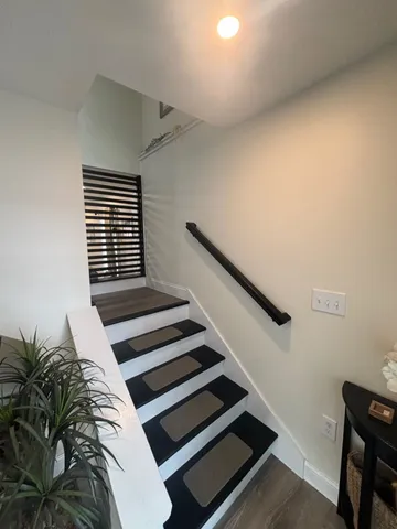 $2,200 | 1 Simpson Avenue, Laconia, NH 03246