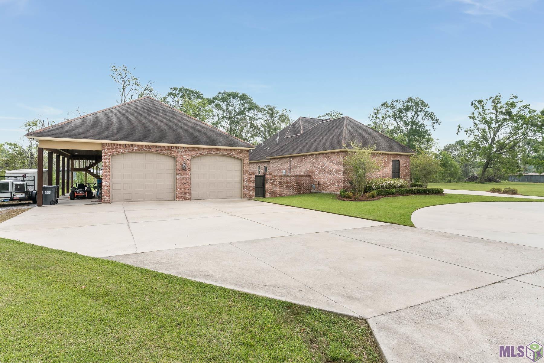 10530 J B Alexander Road St. Amant, LA 70774 - Photo 4 of 42 Gallery Image 4