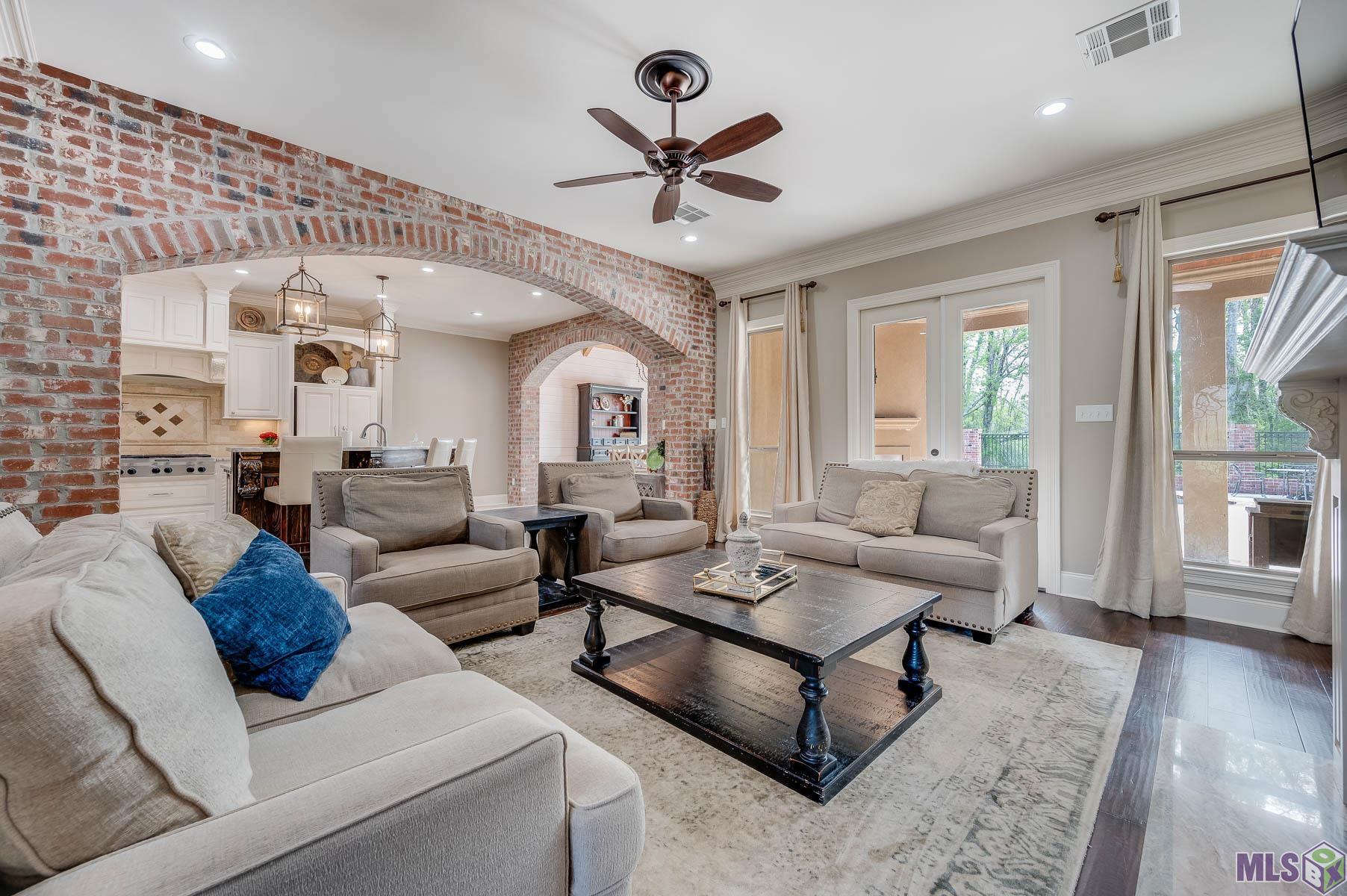 10530 J B Alexander Road St. Amant, LA 70774 - Photo 8 of 42 Gallery Image 8