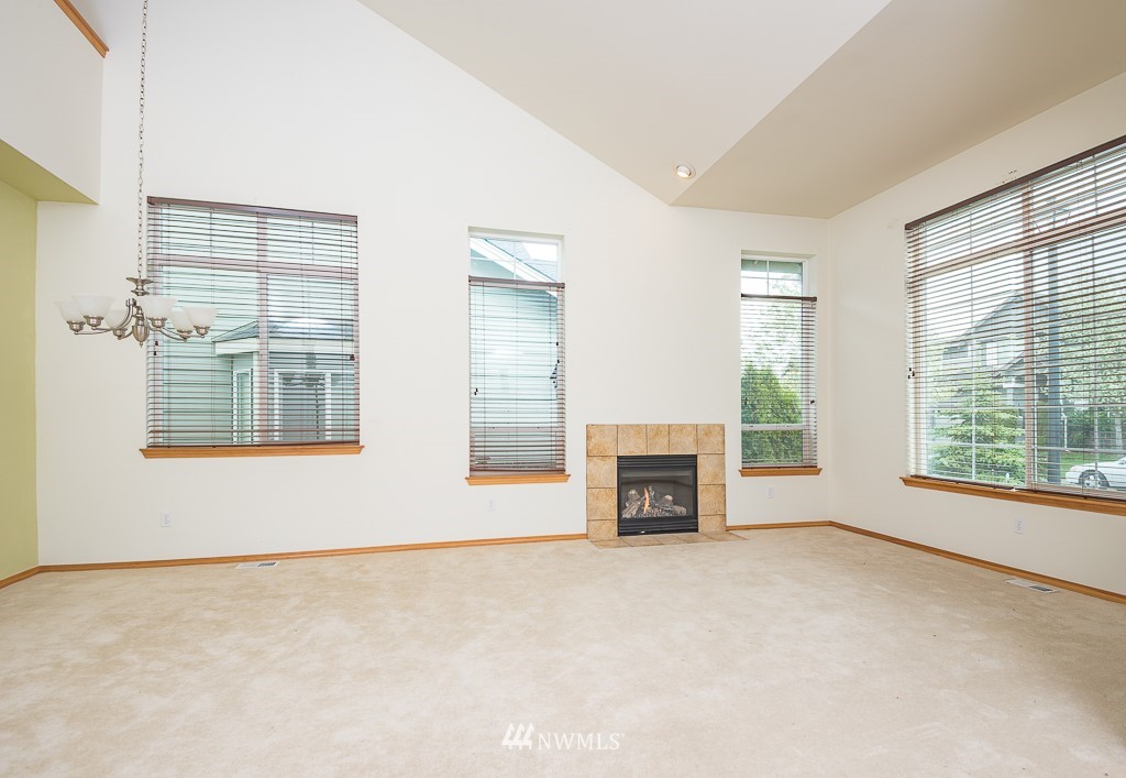 20123 84th Place Northeast Bothell, WA 98011 - Photo 2 of 24 Gallery Image 2