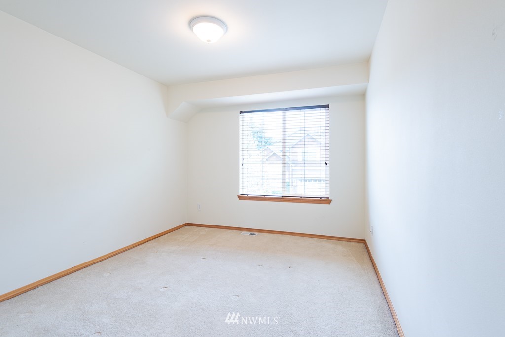 20123 84th Place Northeast Bothell, WA 98011 - Photo 15 of 24 Gallery Image 15