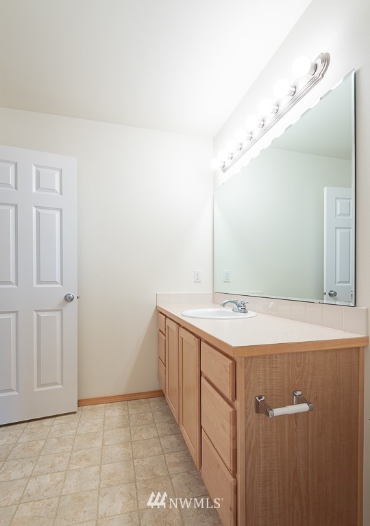 20123 84th Place Northeast Bothell, WA 98011 - Photo 17 of 24 Gallery Image 17