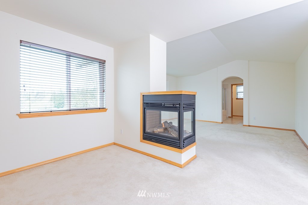 20123 84th Place Northeast Bothell, WA 98011 - Photo 19 of 24 Gallery Image 19