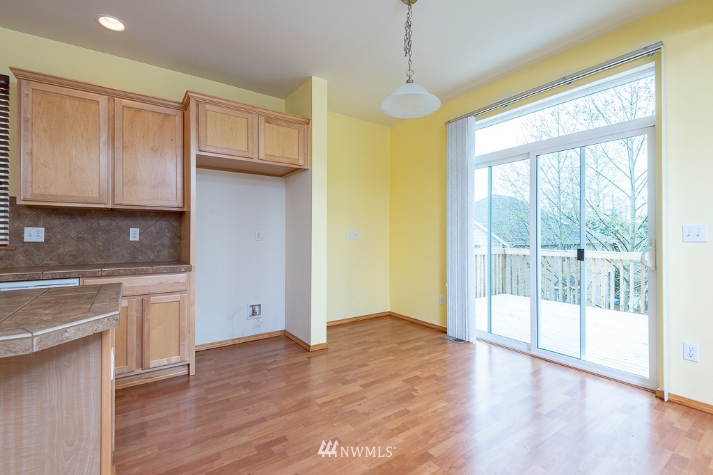 20123 84th Place Northeast Bothell, WA 98011 - Photo 7 of 24 Gallery Image 7
