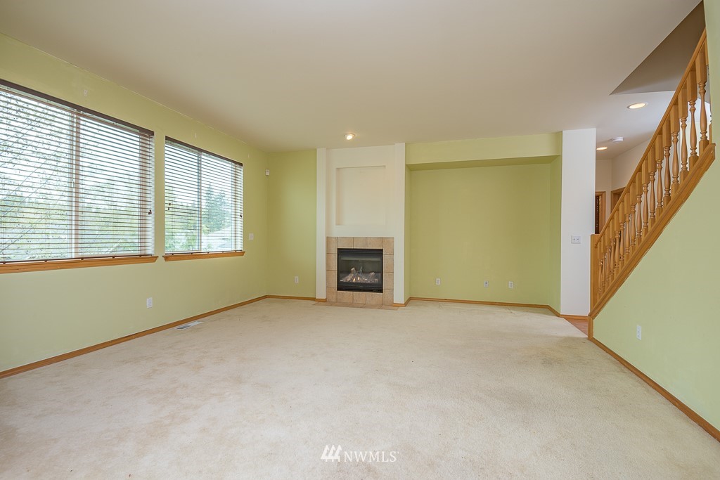 20123 84th Place Northeast Bothell, WA 98011 - Photo 8 of 24 Gallery Image 8