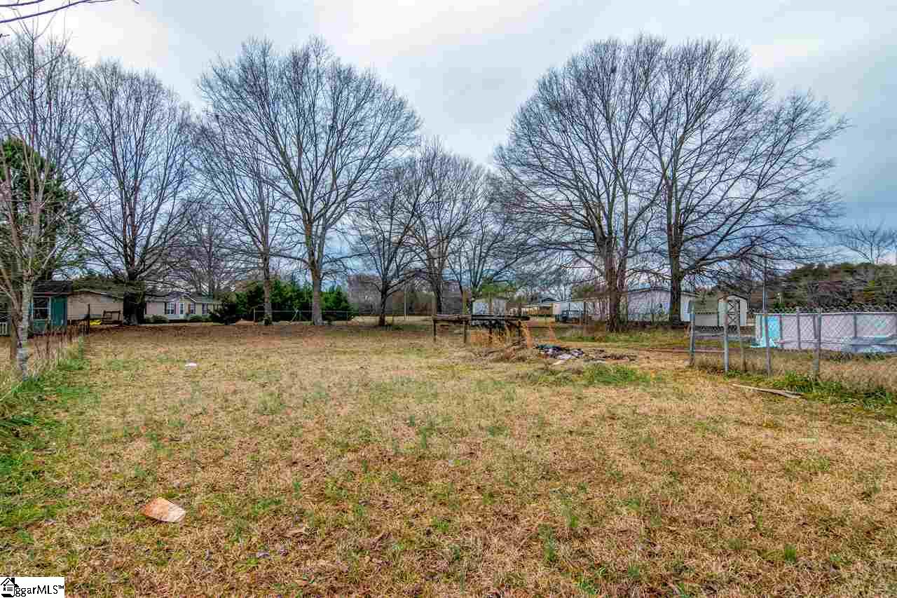 1104 Fairview Road Simpsonville, SC 29680 - Photo 24 of 26
