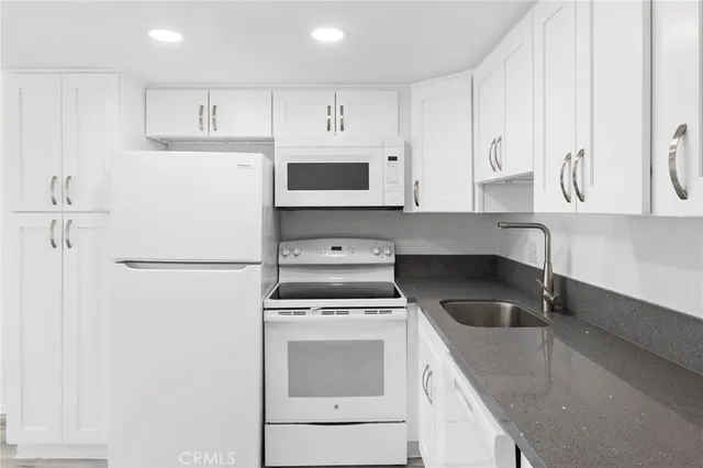 $95,000 | 9647 Spyglass Avenue, Unit 18, Desert Hot Springs, CA 92240