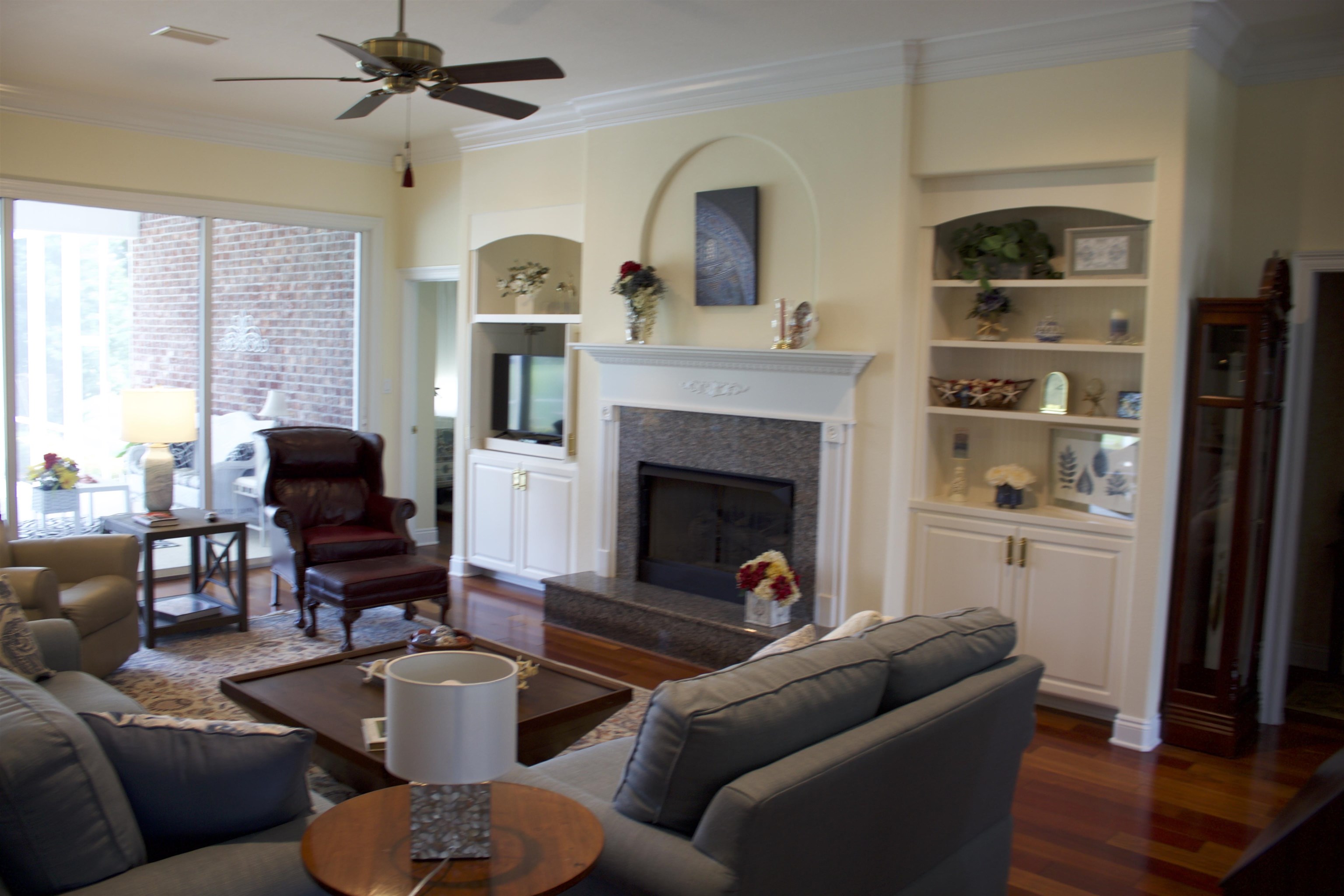 3656 Prestwick Circle Gulf Shores, AL 36542 - Photo 16 of 35 Living Room with Firepla