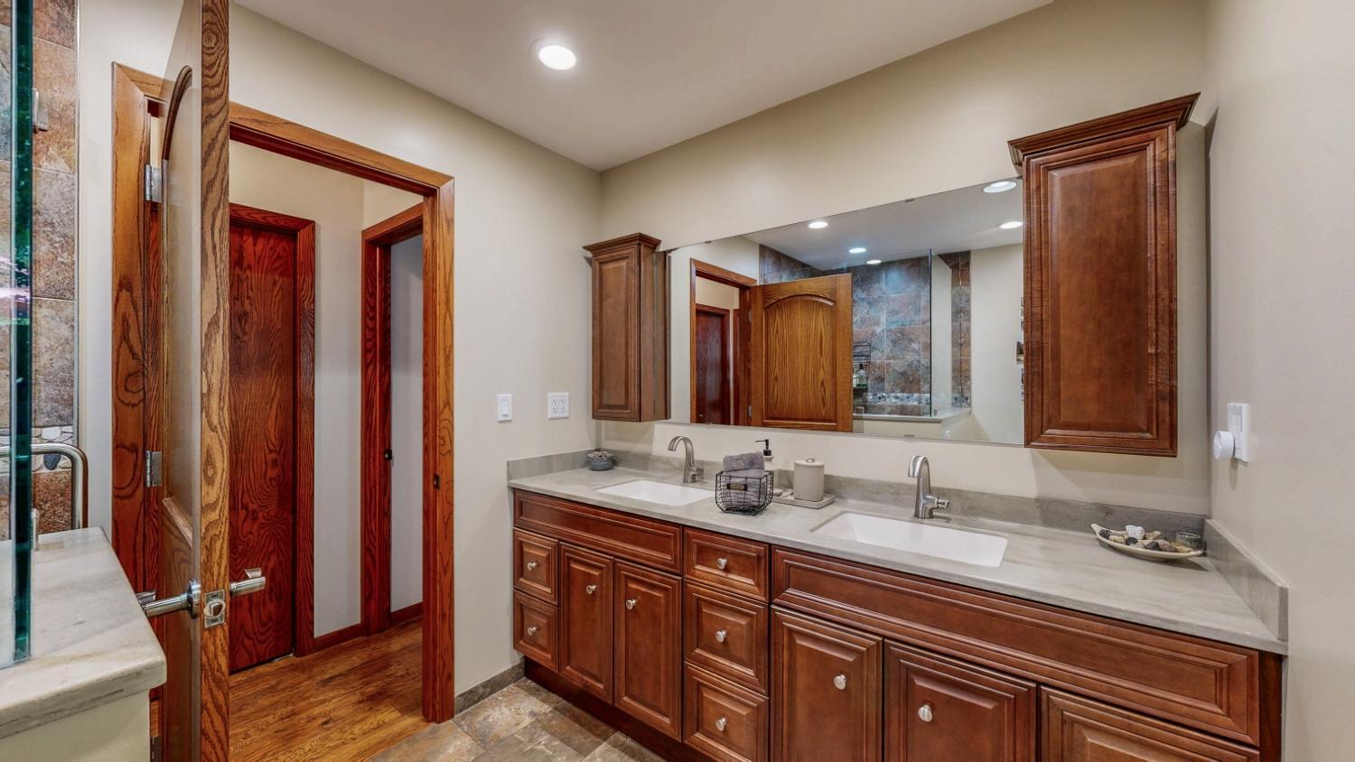 6317 Oak Meadow Lane Northwest Rochester, MN 55901 - Photo 19 of 66