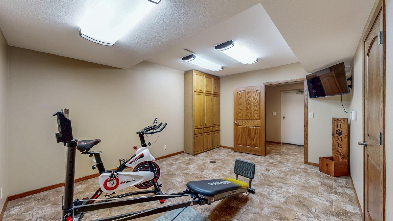 6317 Oak Meadow Lane Northwest Rochester, MN 55901 - Photo 32 of 66