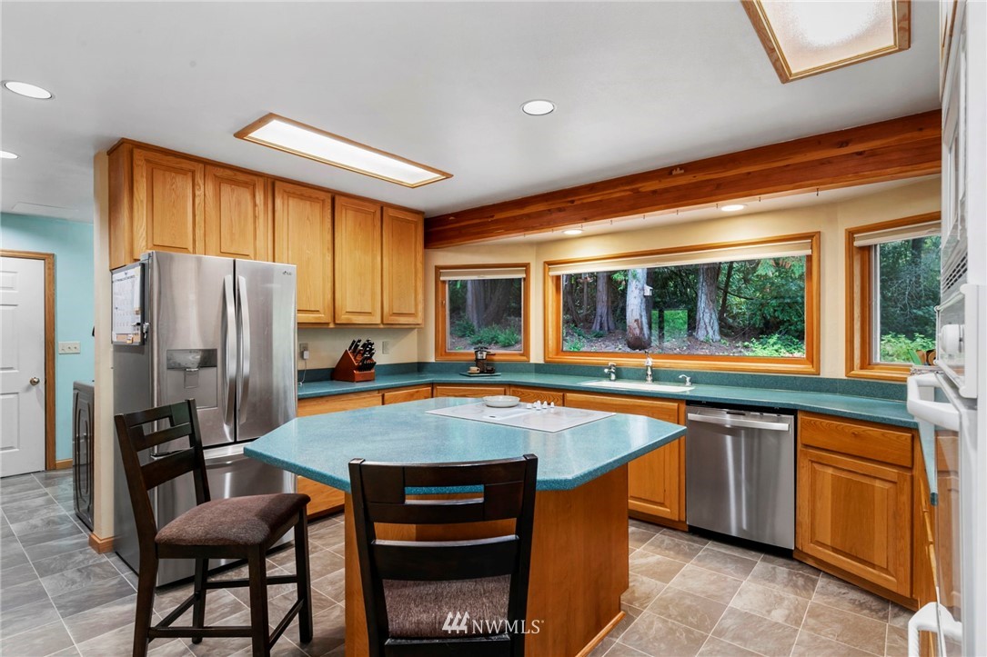 16720 Seminole Road Northeast Poulsbo, WA 98370 - Photo 20 of 31 Gallery Image 20