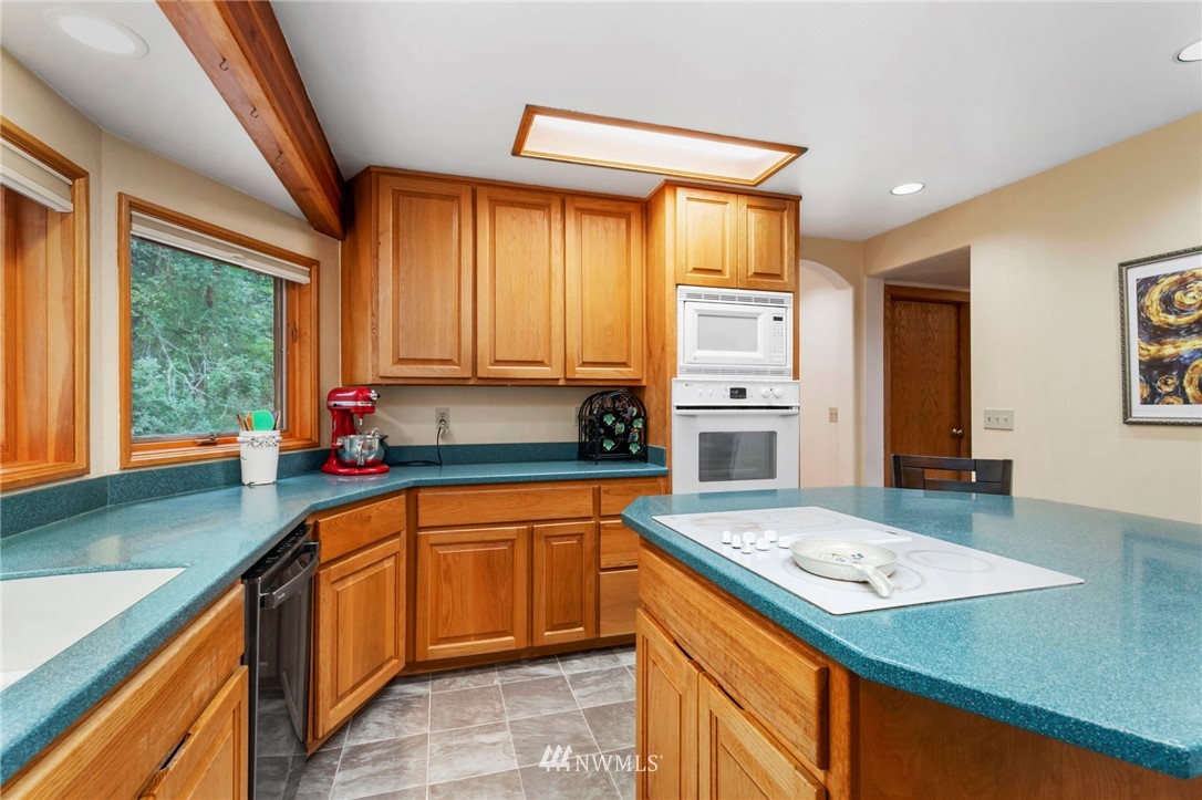 16720 Seminole Road Northeast Poulsbo, WA 98370 - Photo 21 of 31 Gallery Image 21