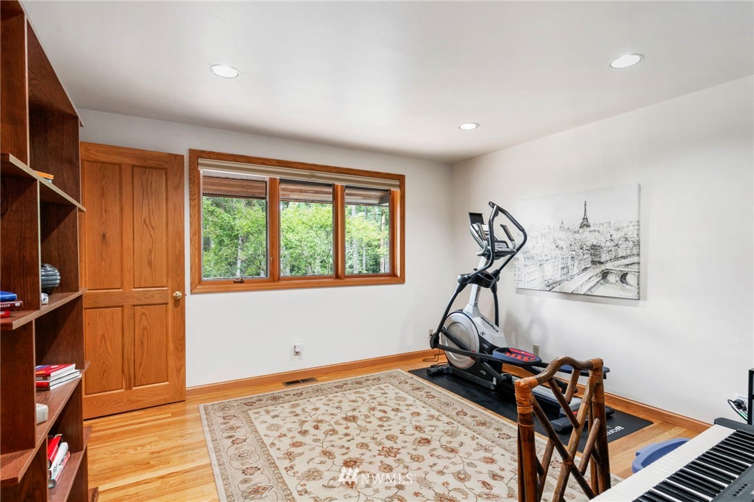 16720 Seminole Road Northeast Poulsbo, WA 98370 - Photo 22 of 31 Gallery Image 22