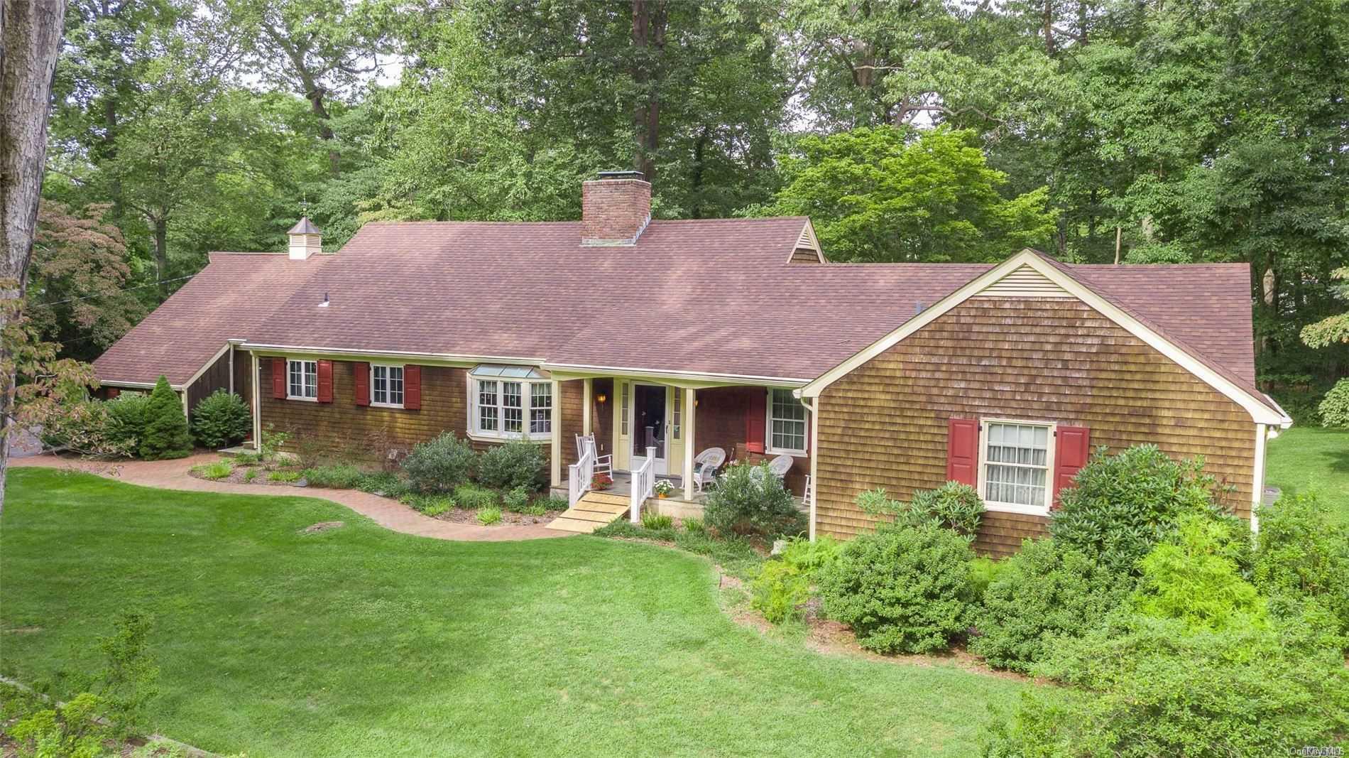 4 Valley Path Nissequogue, NY 11780 - Photo 1 of 1 Custom Built Farm Ranch
