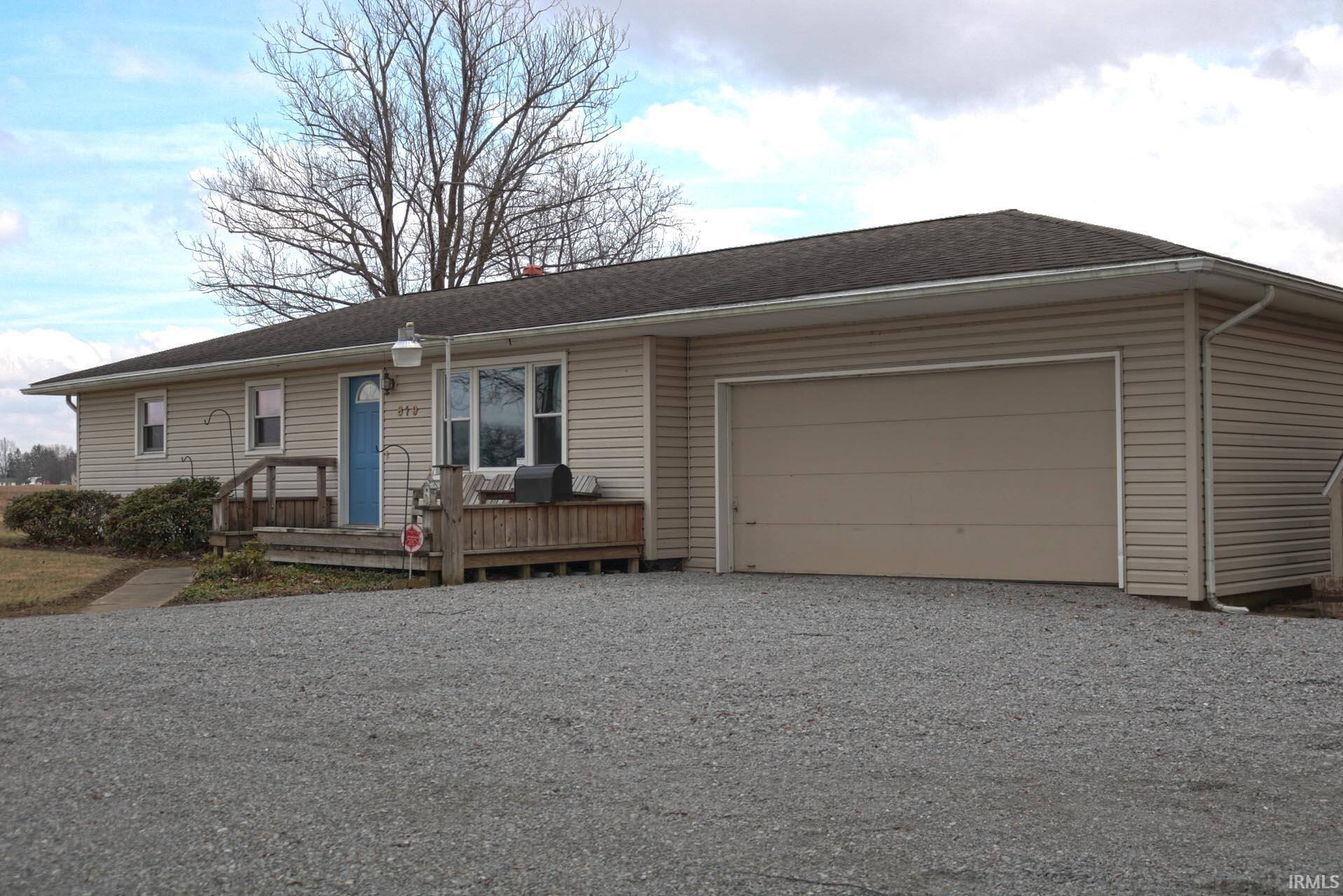 819 West Ferguson Road Fort Wayne, IN 46819 - Photo 1 of 36
