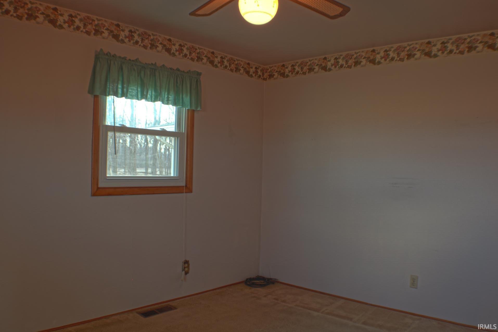 819 West Ferguson Road Fort Wayne, IN 46819 - Photo 20 of 36