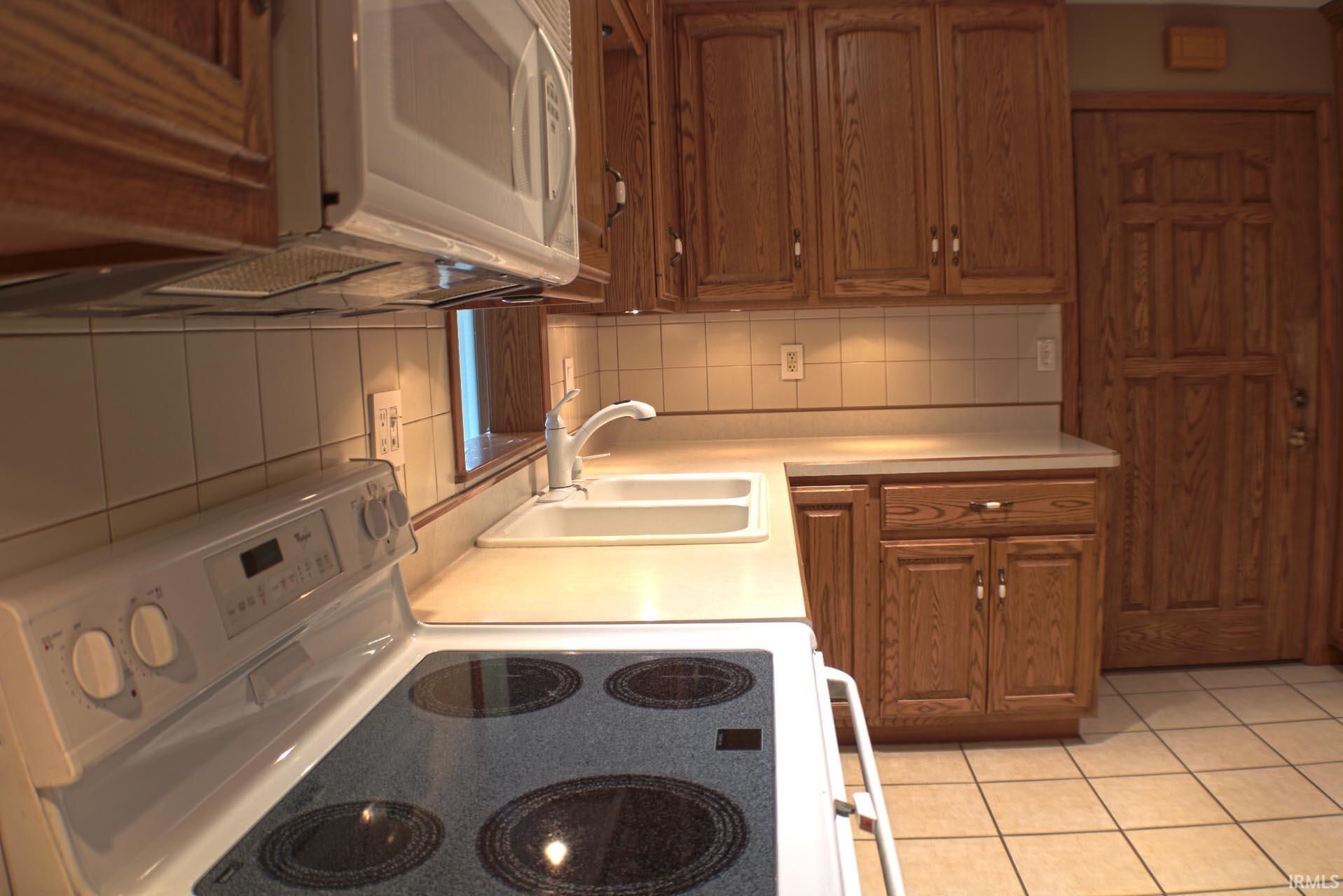819 West Ferguson Road Fort Wayne, IN 46819 - Photo 27 of 36