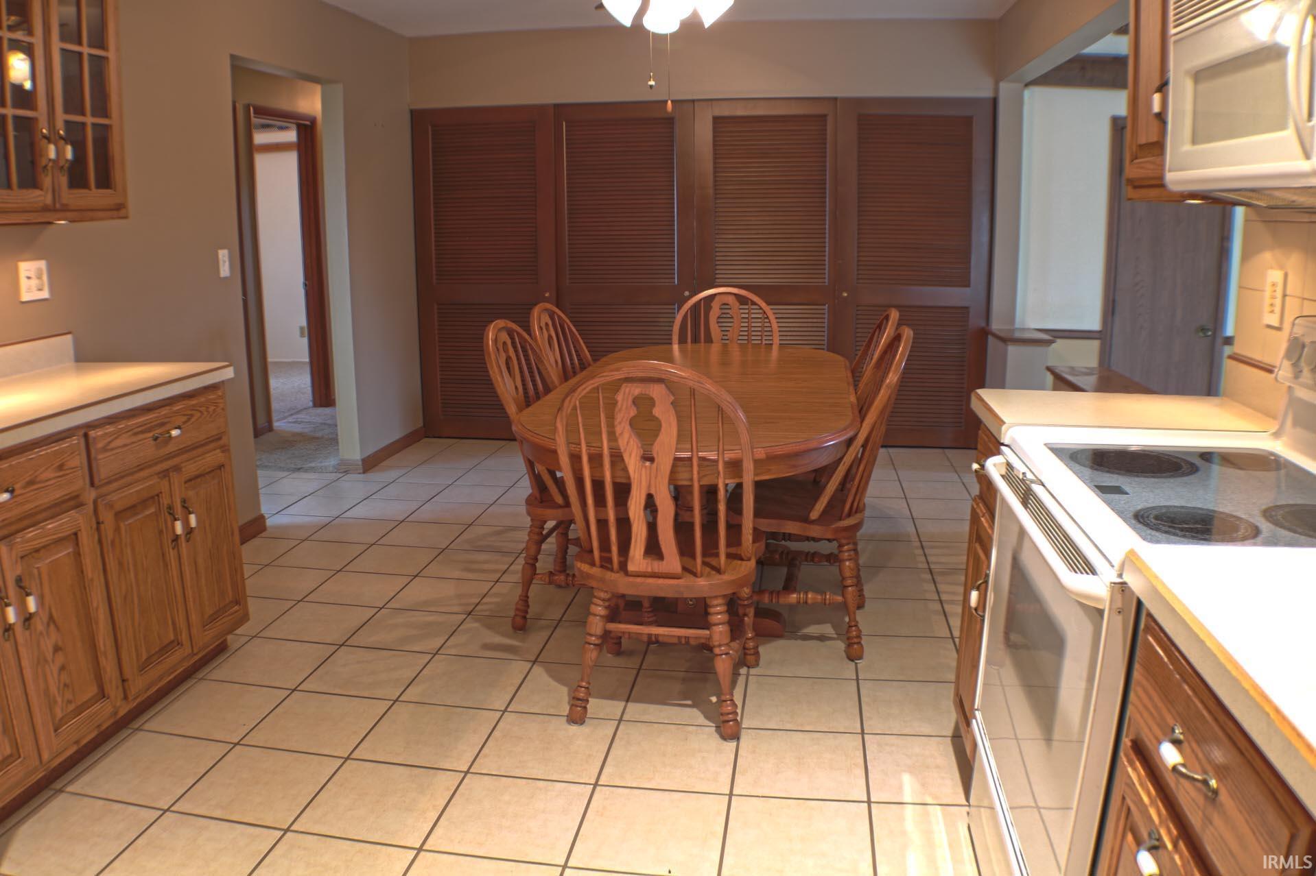 819 West Ferguson Road Fort Wayne, IN 46819 - Photo 29 of 36