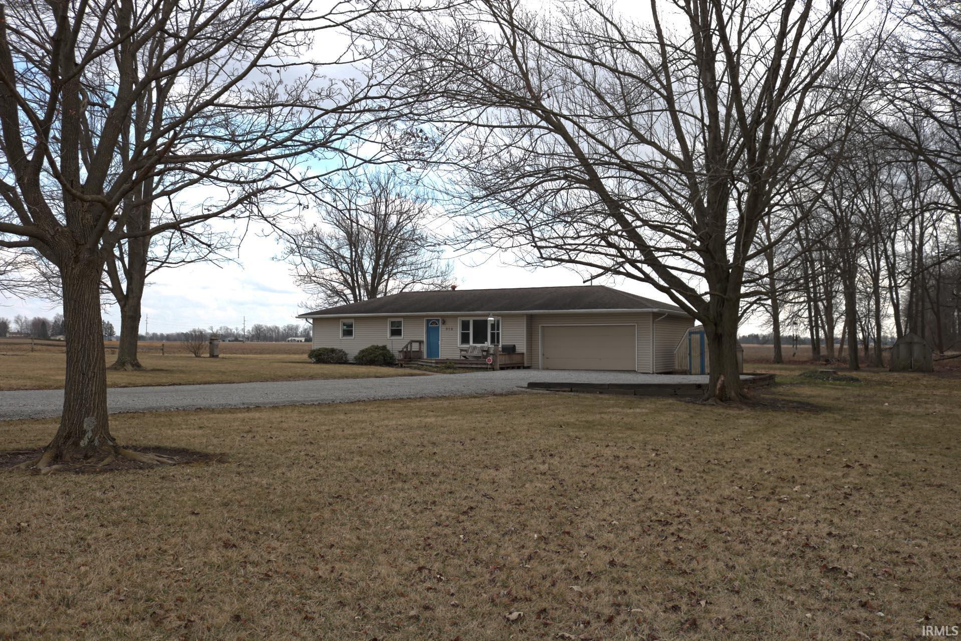 819 West Ferguson Road Fort Wayne, IN 46819 - Photo 4 of 36