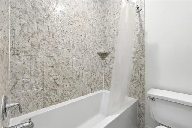 $758,900 | 5350 Wickershire Drive, Peachtree Corners, GA 30092