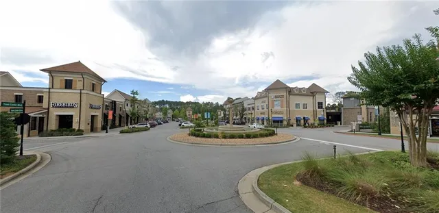 $758,900 | 5350 Wickershire Drive, Peachtree Corners, GA 30092