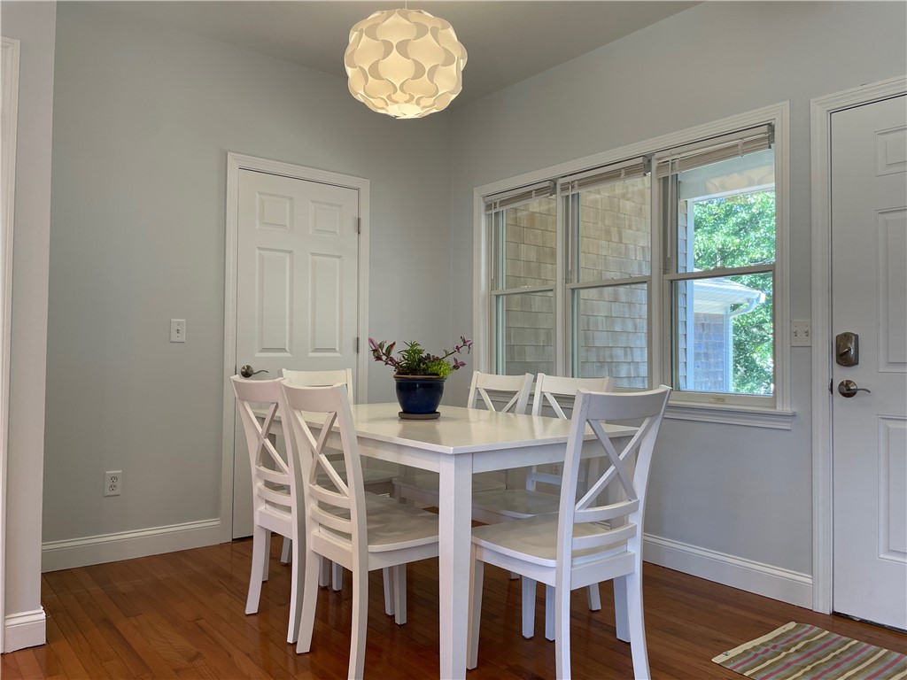 11 Hoover Road Middletown, RI 02842 - Photo 11 of 27