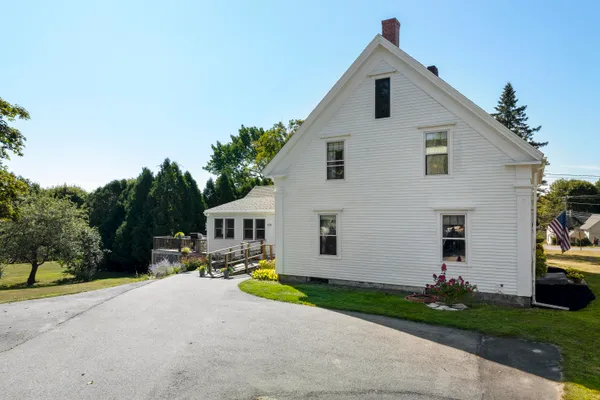 $595,000 | 664 Boothbay Road, Edgecomb, ME 04556