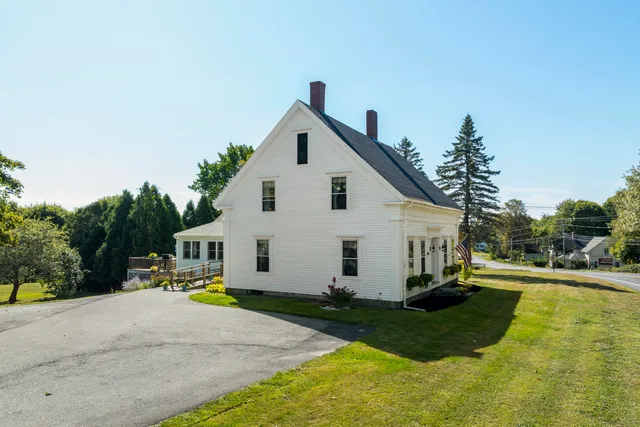 $595,000 | 664 Boothbay Road, Edgecomb, ME 04556