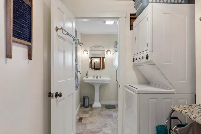 $595,000 | 664 Boothbay Road, Edgecomb, ME 04556