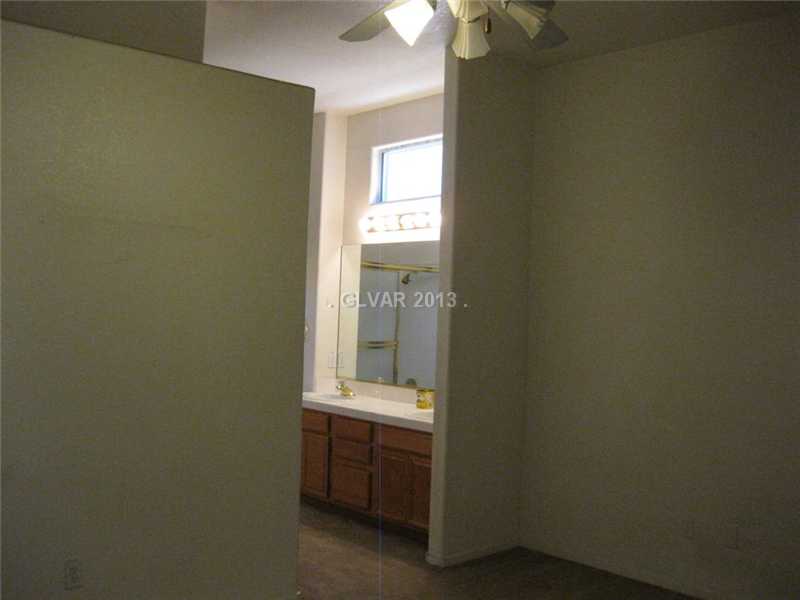 8620 Magnolia Ridge Avenue Las Vegas, NV 89134 - Photo 18 of 28 Master Bath/Spa.