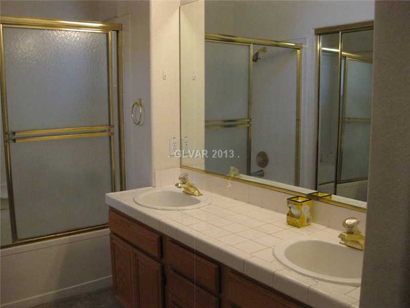 8620 Magnolia Ridge Avenue Las Vegas, NV 89134 - Photo 19 of 28 Master Bath/Spa.