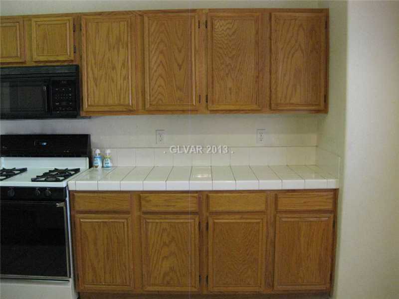 8620 Magnolia Ridge Avenue Las Vegas, NV 89134 - Photo 5 of 28 Kitchen.