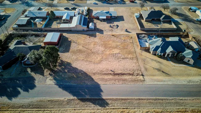 $20,000 | 805 19th Street, Seagraves, TX 79359