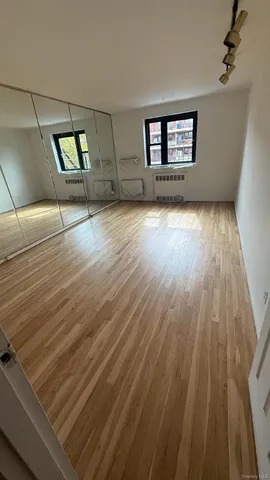 $185,000 | 88-25 155th Avenue, Unit 4G | Lindenwood