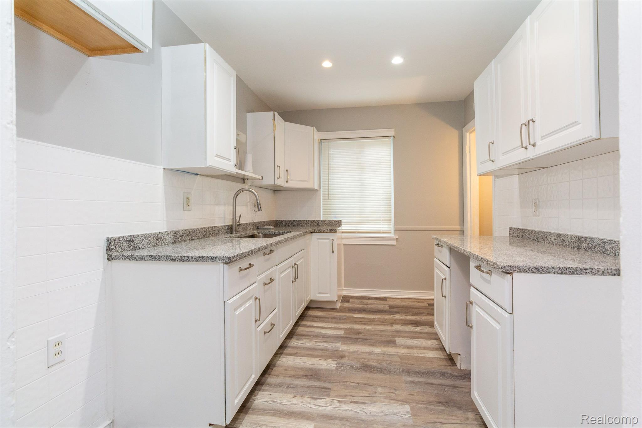10432 Balfour Road Detroit, MI 48224 - Photo 6 of 14 Gallery Image 6