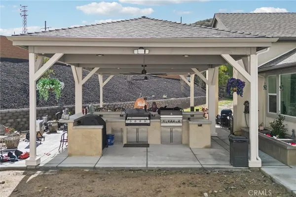 $1,149,000 | 34676 Conadria Avenue, Yucaipa, CA 92399
