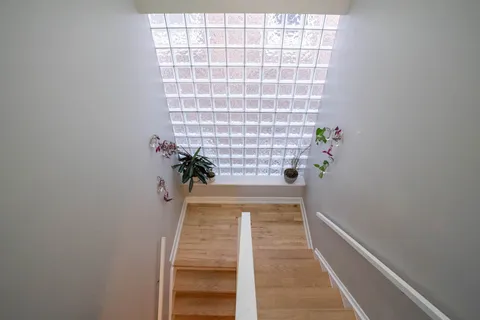 $649,000 | 817 North Winchester Avenue, Unit 3, Chicago, IL 60622