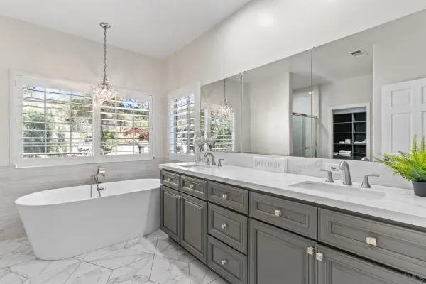 $2,099,000 | 1696 Gil Way, Vista, CA 92084