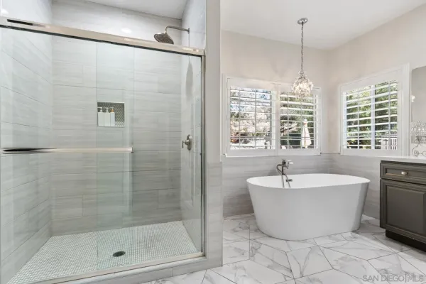 $2,099,000 | 1696 Gil Way, Vista, CA 92084