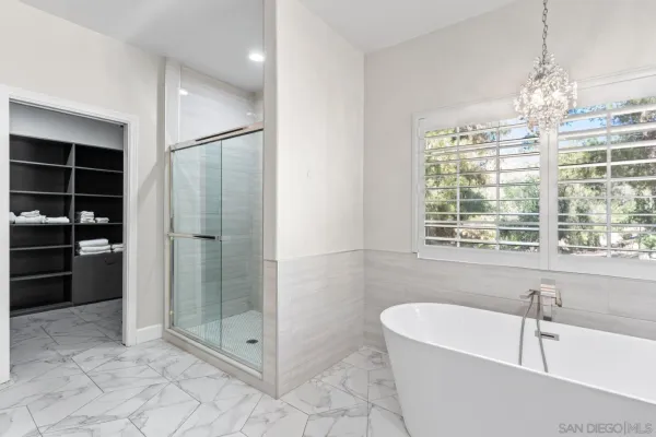 $2,099,000 | 1696 Gil Way, Vista, CA 92084