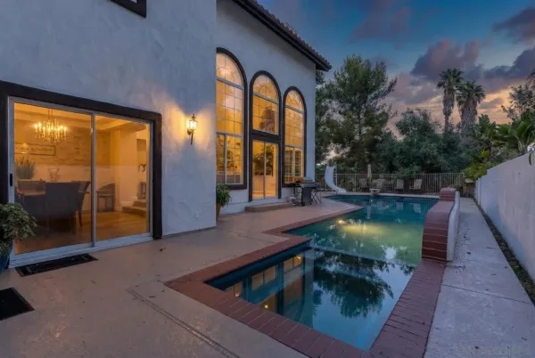 $2,099,000 | 1696 Gil Way, Vista, CA 92084