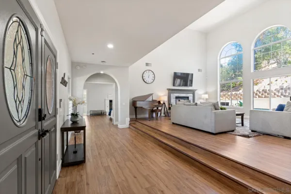 $2,099,000 | 1696 Gil Way, Vista, CA 92084