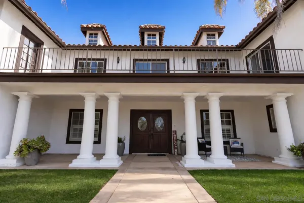 $2,099,000 | 1696 Gil Way, Vista, CA 92084