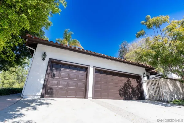 $2,099,000 | 1696 Gil Way, Vista, CA 92084
