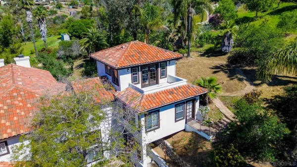 $2,099,000 | 1696 Gil Way, Vista, CA 92084