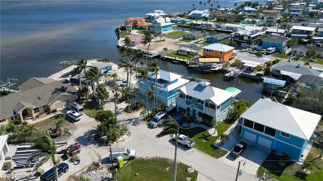 $1,199,000 | 11940 Island Avenue, Matlacha, FL 33993