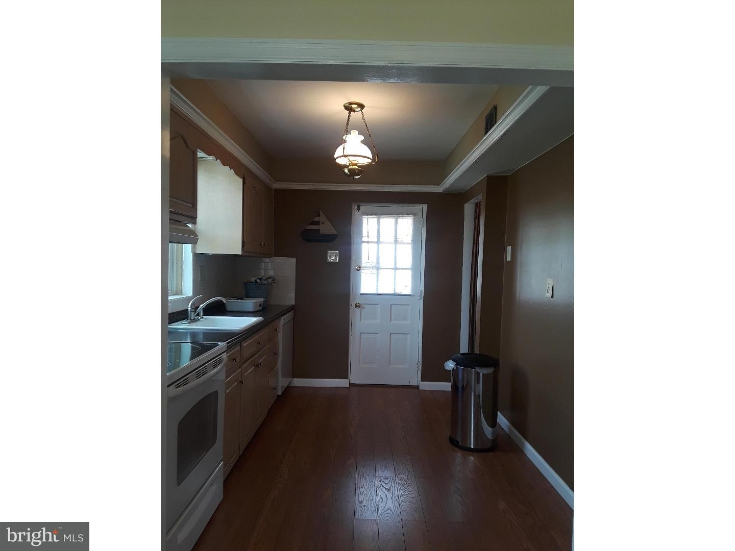 9224 Annapolis Road Philadelphia, PA 19114 - Photo 8 of 13 Gallery Image 8